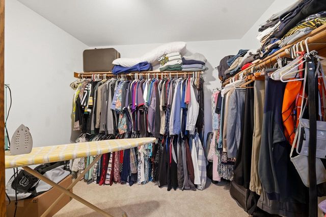 N66W35104 Lappland Crossing, Oconomowoc, WI 53066