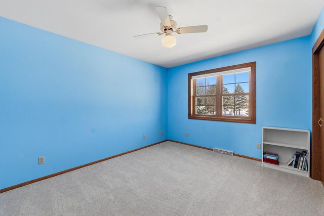 N66W35104 Lappland Crossing, Oconomowoc, WI 53066