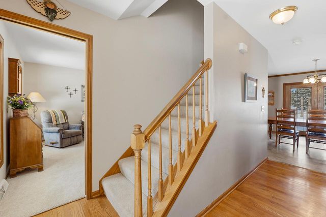 N66W35104 Lappland Crossing, Oconomowoc, WI 53066