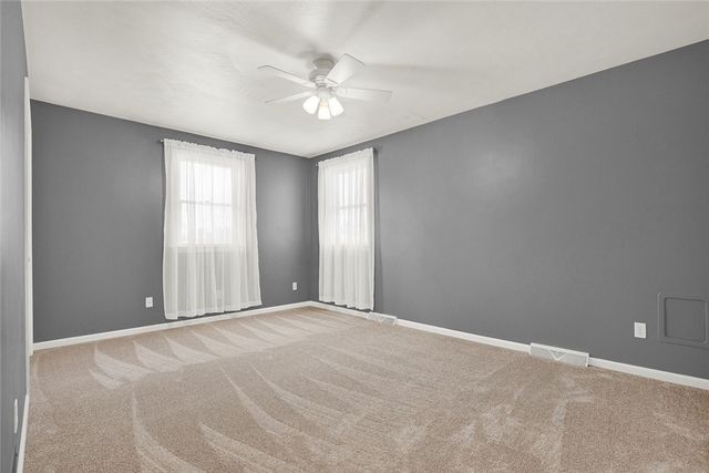 774 Vernon Dr, Rostraver, PA 15012