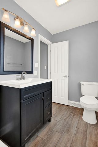 774 Vernon Dr, Rostraver, PA 15012