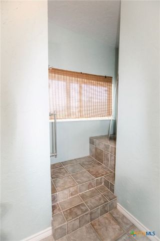 214 E Bay Avenue, Seadrift, TX 77983