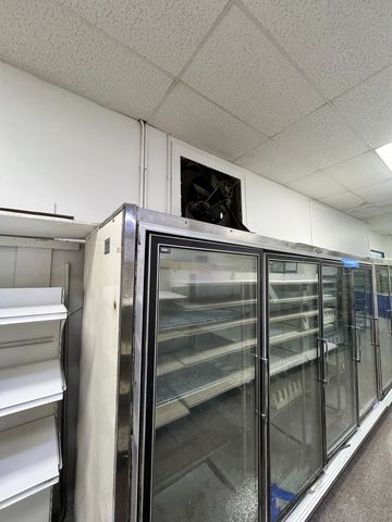 5000 W 16th Street, Cicero, IL 60804