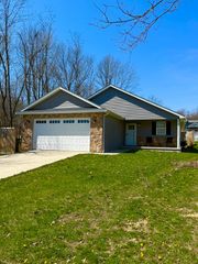 3175 Apple Valley Drive, Howard, OH 43028