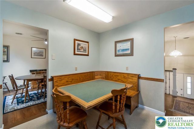 368 Oxford Drive, Bethlehem City, PA 18017