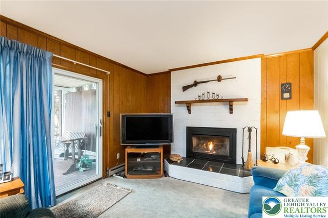 368 Oxford Drive, Bethlehem City, PA 18017