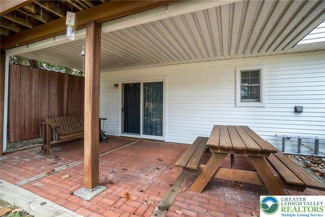 368 Oxford Drive, Bethlehem City, PA 18017