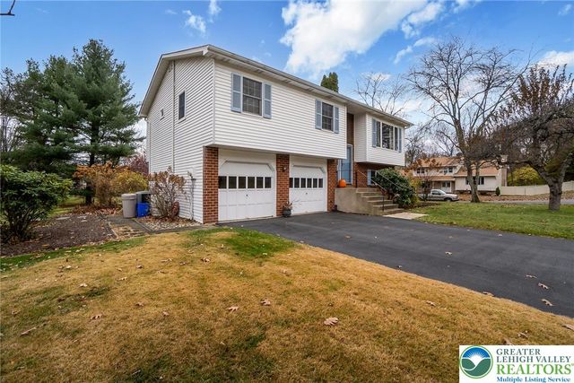 368 Oxford Drive, Bethlehem City, PA 18017