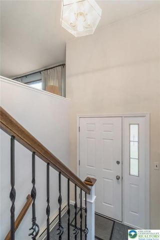 368 Oxford Drive, Bethlehem City, PA 18017