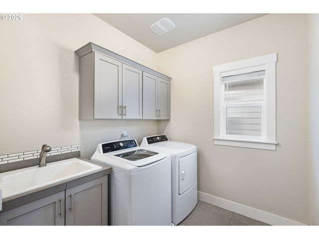 16878 Sw BIRDSONG St, Beaverton, OR 97007