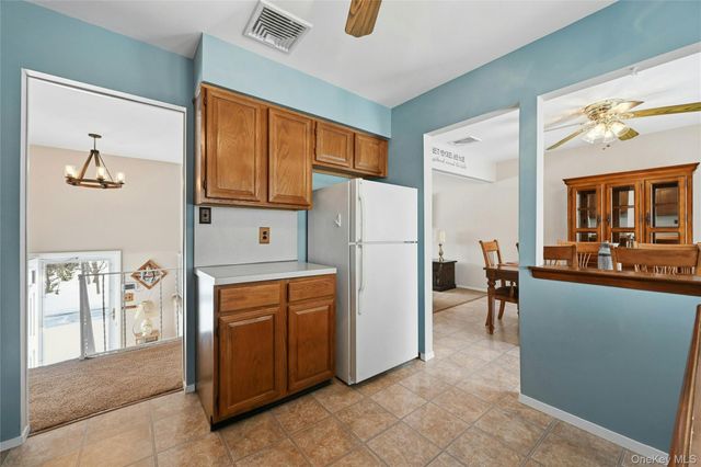 26 Charles Circle, Islip, NY 11751