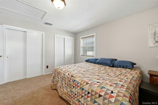 26 Charles Circle, Islip, NY 11751