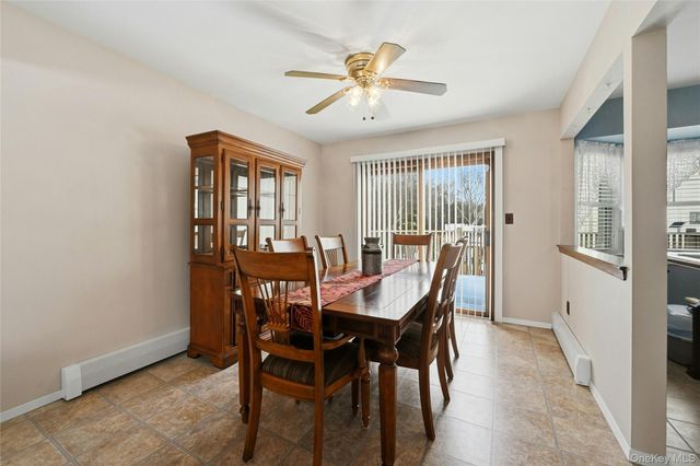 26 Charles Circle, Islip, NY 11751