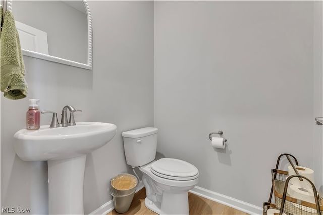 520 Forecastle Court, Avon Lake, OH 44012