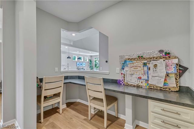 520 Forecastle Court, Avon Lake, OH 44012