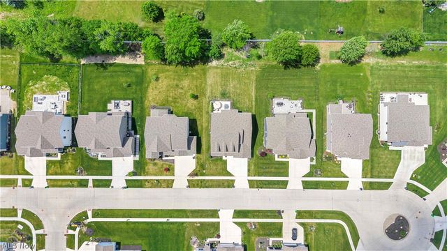 520 Forecastle Court, Avon Lake, OH 44012