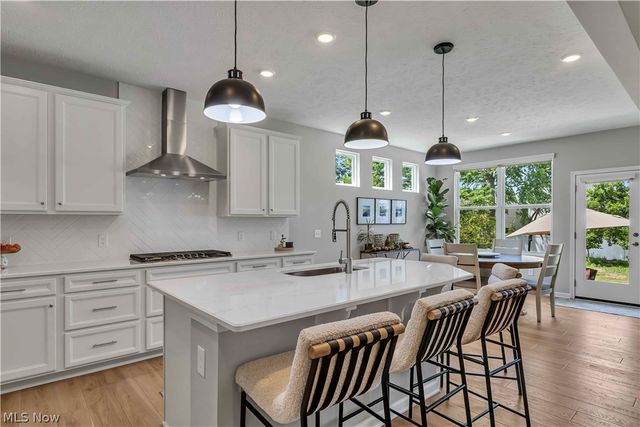 520 Forecastle Court, Avon Lake, OH 44012