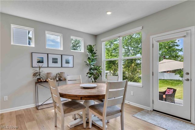 520 Forecastle Court, Avon Lake, OH 44012
