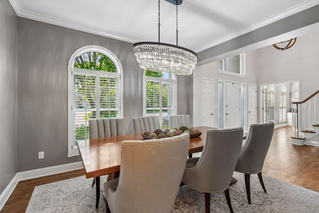 9190 Victoria Drive, Eden Prairie, MN 55347