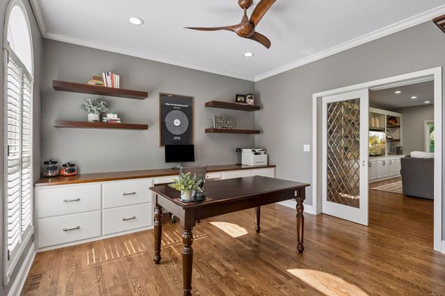 9190 Victoria Drive, Eden Prairie, MN 55347