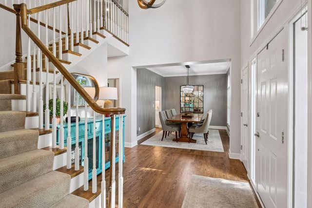 9190 Victoria Drive, Eden Prairie, MN 55347