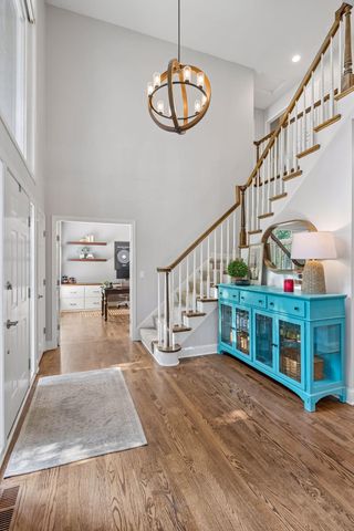 9190 Victoria Drive, Eden Prairie, MN 55347