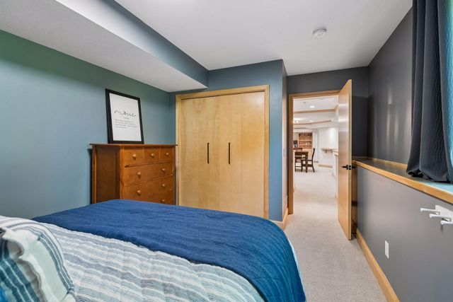 9190 Victoria Drive, Eden Prairie, MN 55347