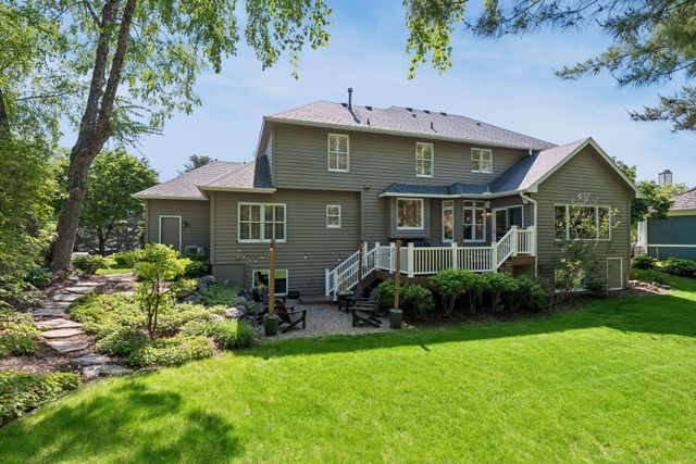 9190 Victoria Drive, Eden Prairie, MN 55347