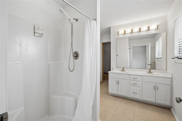 7912 Aspen Drive, West Des Moines, IA 50266