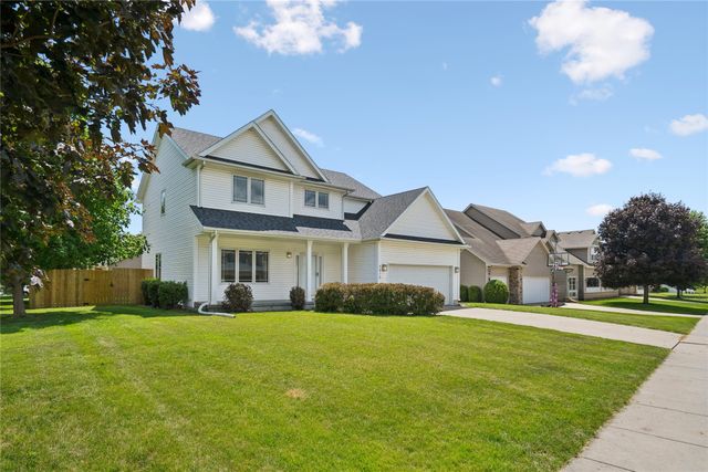7912 Aspen Drive, West Des Moines, IA 50266