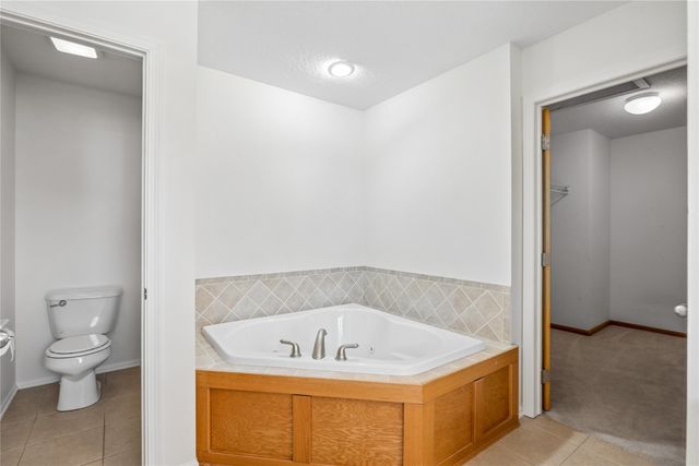 7912 Aspen Drive, West Des Moines, IA 50266