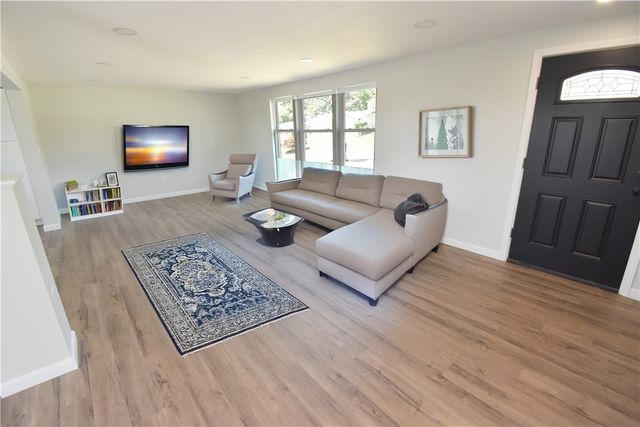 12360 Church, North Huntingdon, PA 15642