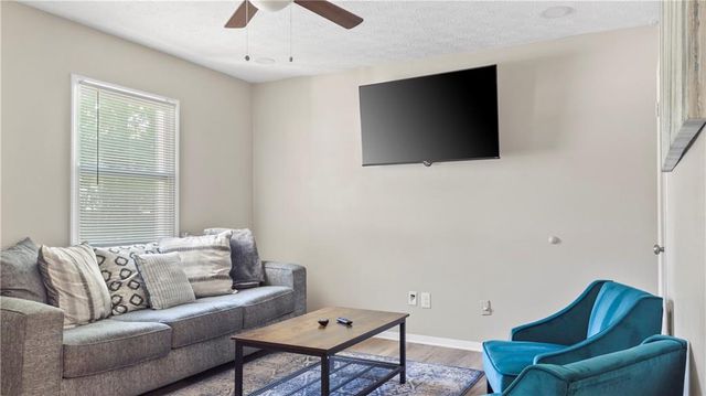 5758 Old Gordon Road, Mableton, GA 30126
