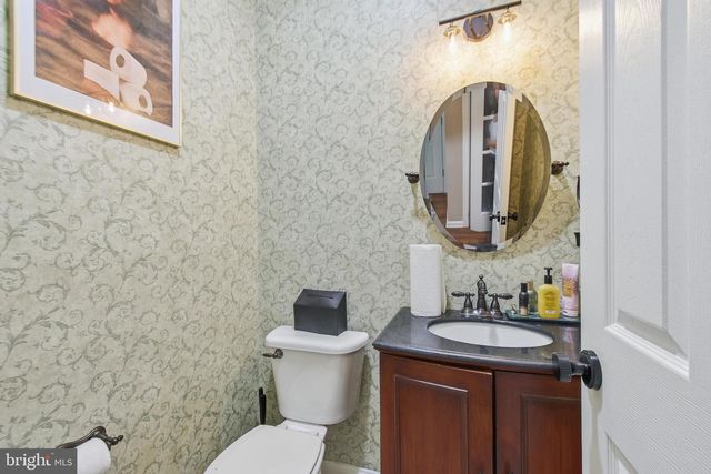 5880 MOONBEAM DR, Woodbridge, VA 22193