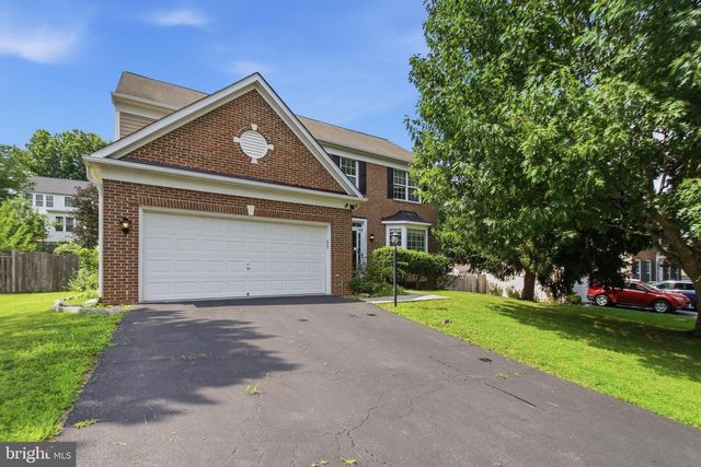 5880 MOONBEAM DR, Woodbridge, VA 22193