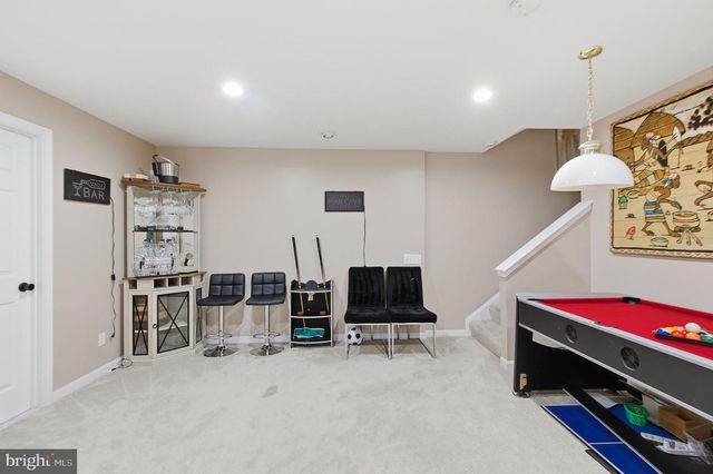 5880 MOONBEAM DR, Woodbridge, VA 22193