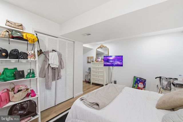5880 MOONBEAM DR, Woodbridge, VA 22193