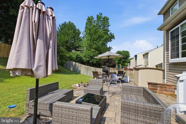 5880 MOONBEAM DR, Woodbridge, VA 22193