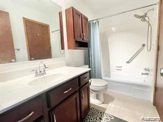 491 Leetonia Drive, Troy, MI 48085