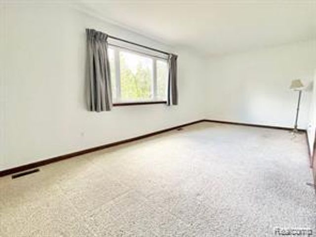 491 Leetonia Drive, Troy, MI 48085
