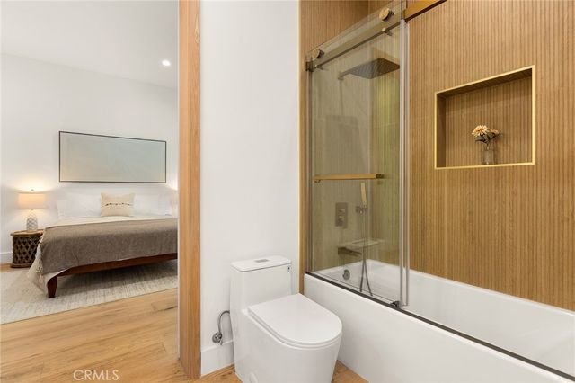 5750 Stansbury Avenue, Sherman Oaks, CA 91401