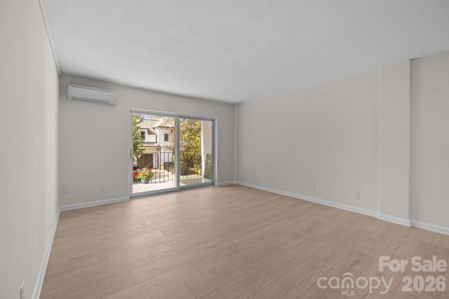 2503 Roswell Avenue 207, Charlotte, NC 28209