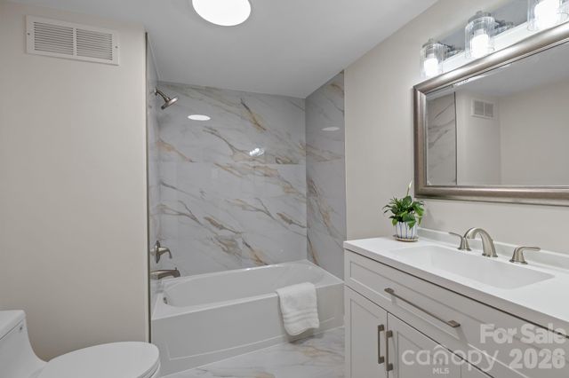 2503 Roswell Avenue 207, Charlotte, NC 28209