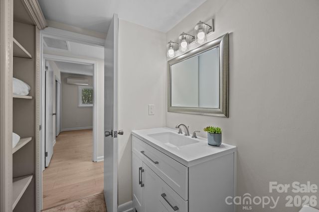 2503 Roswell Avenue 207, Charlotte, NC 28209