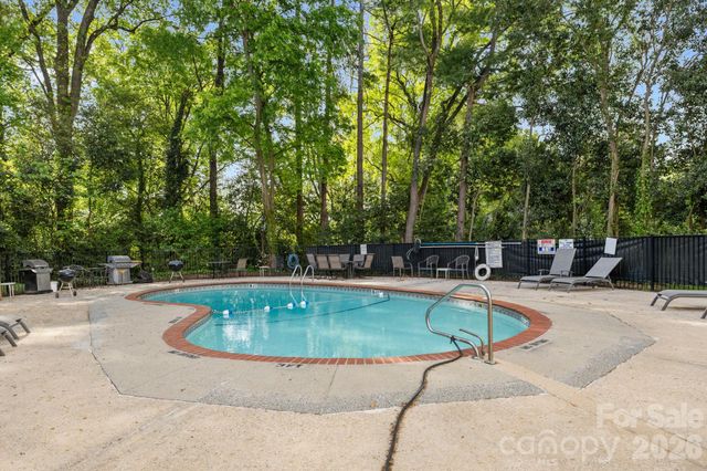 2503 Roswell Avenue 207, Charlotte, NC 28209
