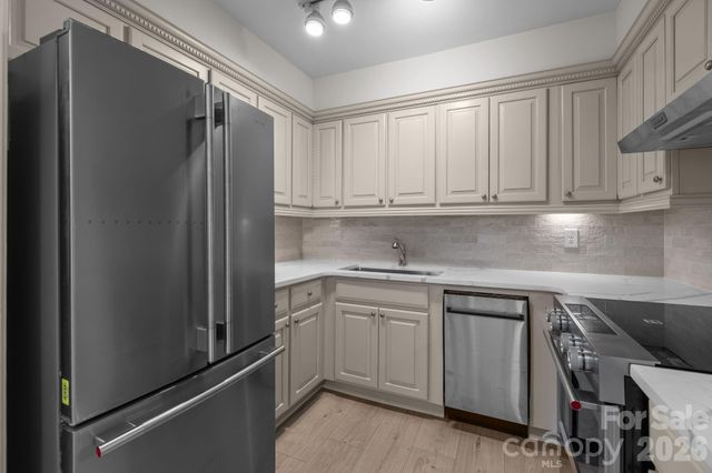 2503 Roswell Avenue 207, Charlotte, NC 28209