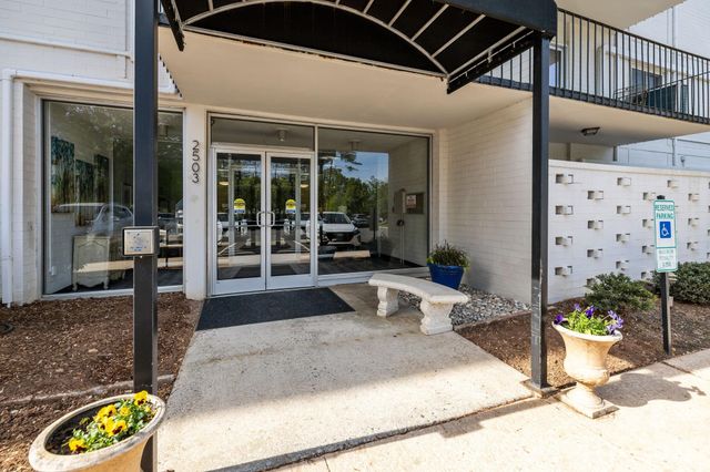 2503 Roswell Avenue 207, Charlotte, NC 28209