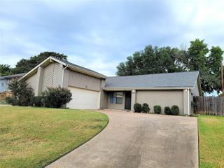 213 Springridge Lane, Euless, TX 76039
