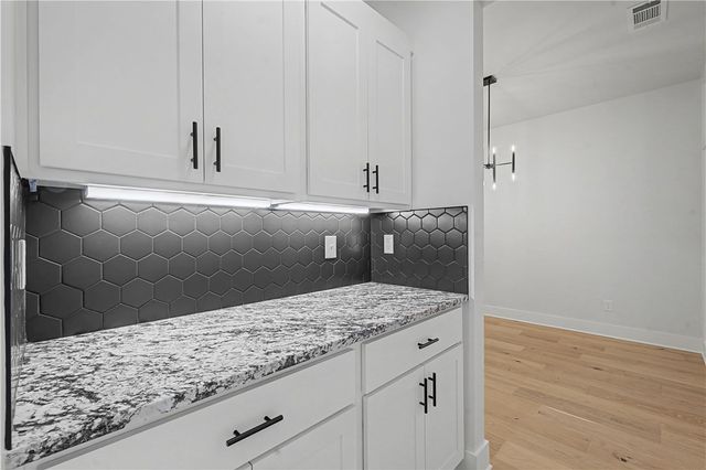 1441 Tiffany Road, Centerton, AR 72719