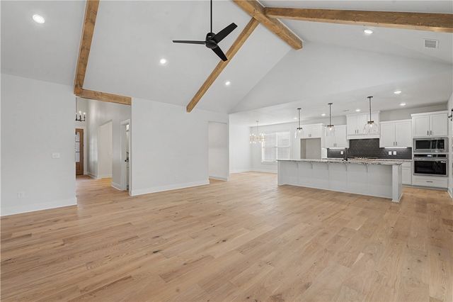 1441 Tiffany Road, Centerton, AR 72719